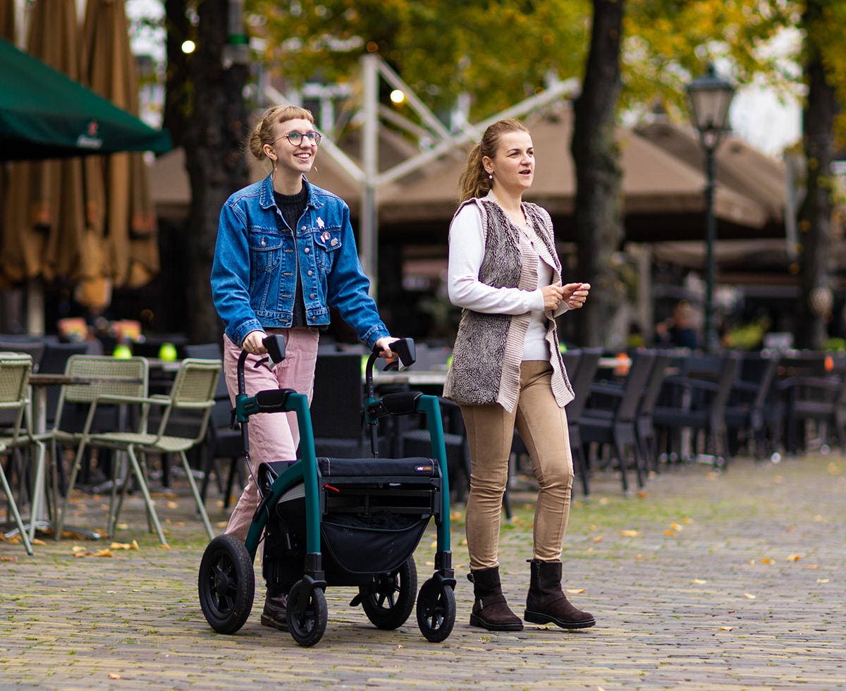 Performance-city-3 Combi rollator/rolstoel met luchtbanden - Afbeelding 4
