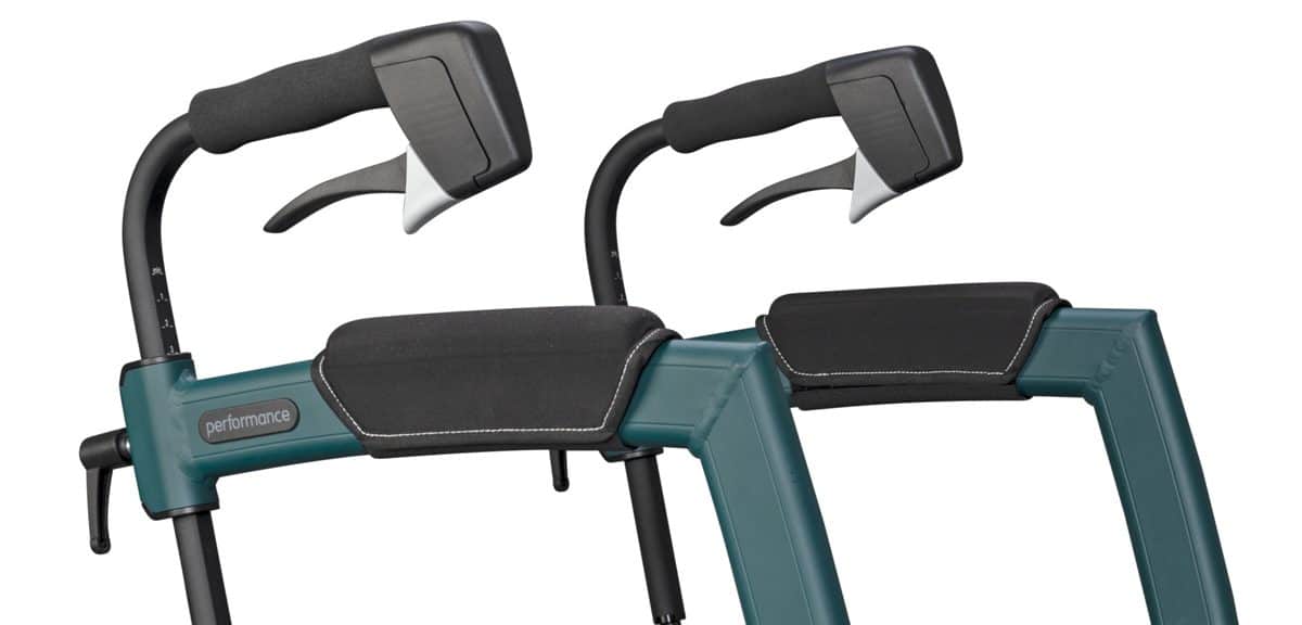 grip-e1607348476550 Combi rollator/rolstoel met luchtbanden - Afbeelding 3